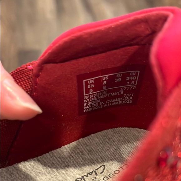 Clark’s Red Glitter Ballet Flats - Picture 4 of 4